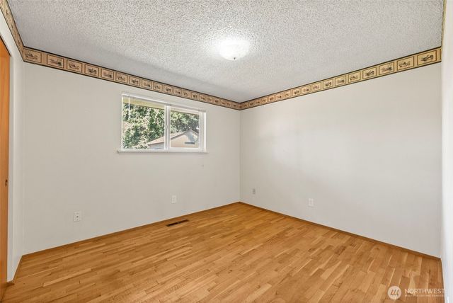 10425 123rd Street Ct E, Puyallup, WA 98374