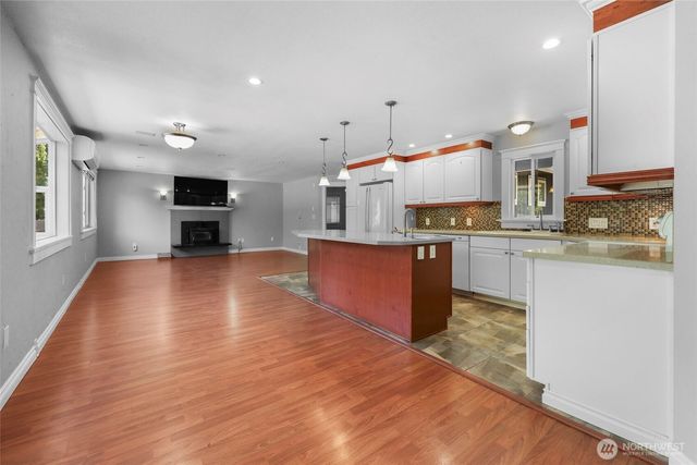 11636 25th Avenue SE, Olympia, WA 98513