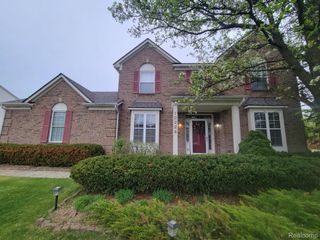 10224 Wellington Drive, Springfield Charter Township, MI 48348
