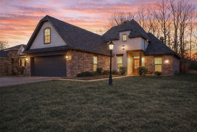 619 Lessie Drive, Stonewall, LA 71078