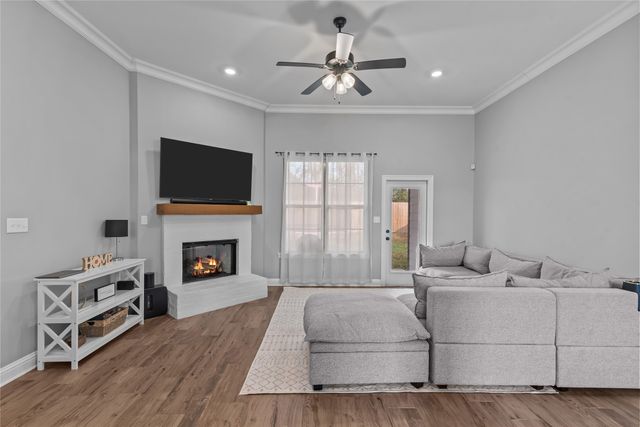 619 Lessie Drive, Stonewall, LA 71078