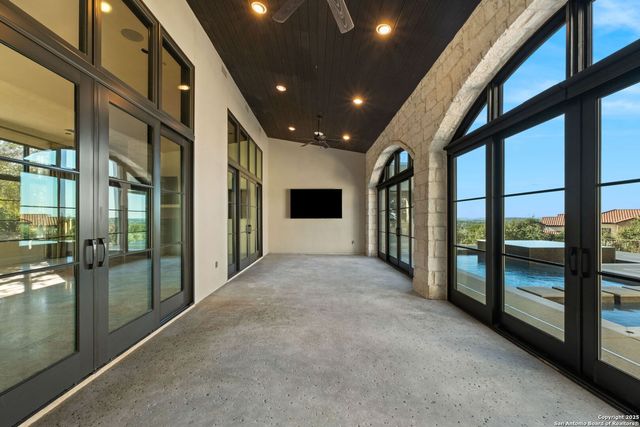 8006 Crown Terrace, Boerne, TX 78015