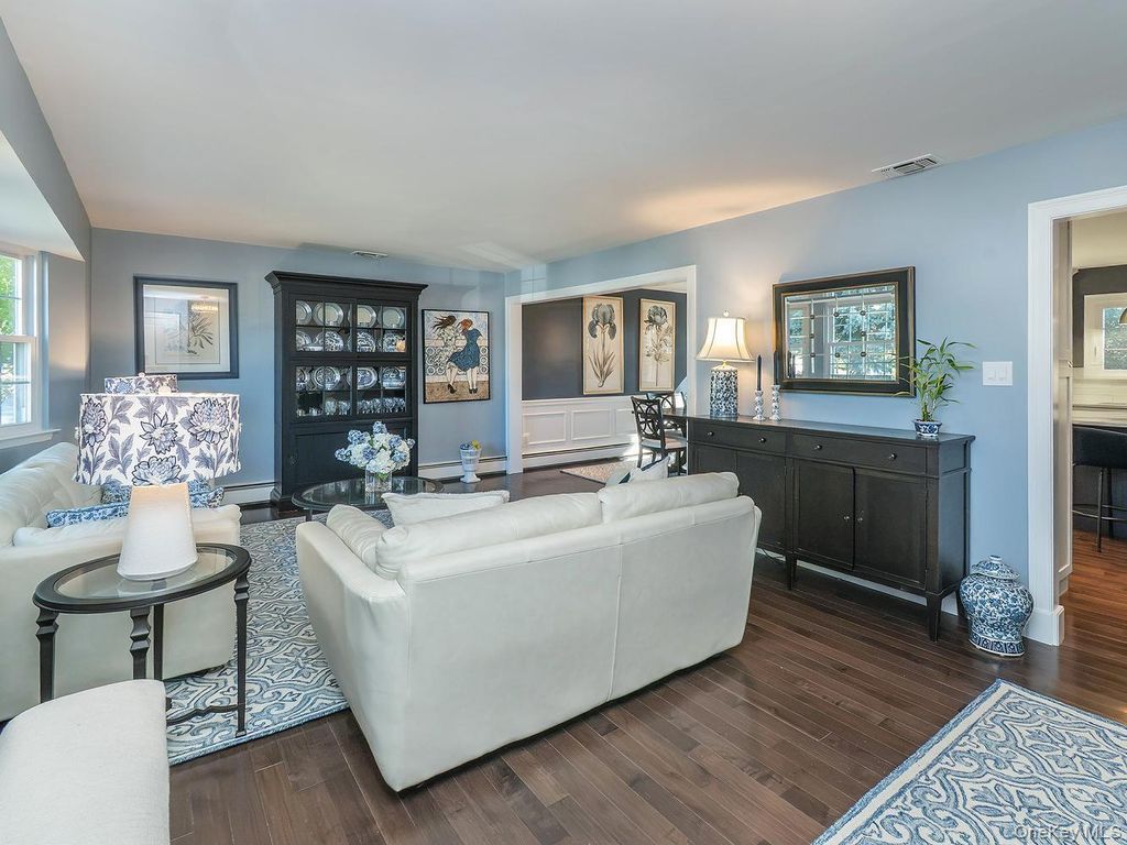 1 Dartmouth Drive, Glen Cove, NY 11542 — photo 5