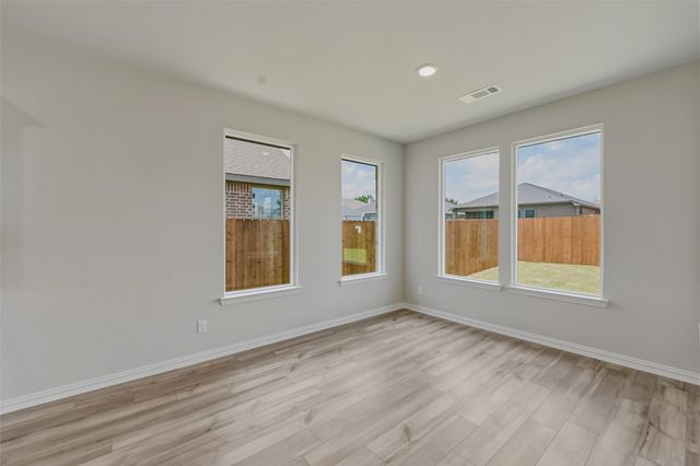 3415 Helena Street, Gainesville, TX 76240