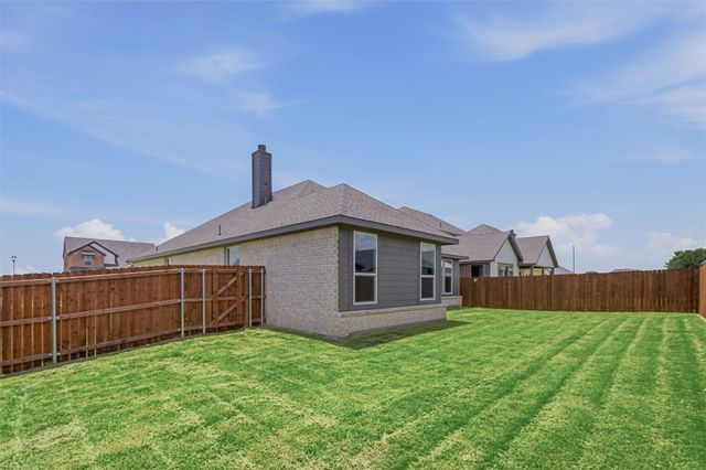 3415 Helena Street, Gainesville, TX 76240