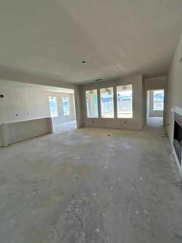 3415 Helena Street, Gainesville, TX 76240