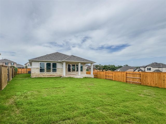 127 Pigeon River RD, Kyle, TX 78640