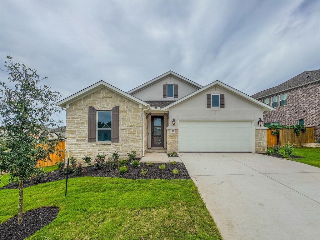 127 Pigeon River RD, Kyle, TX 78640