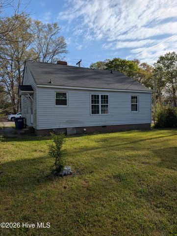 410 Academy Street E, Wilson, NC 27893