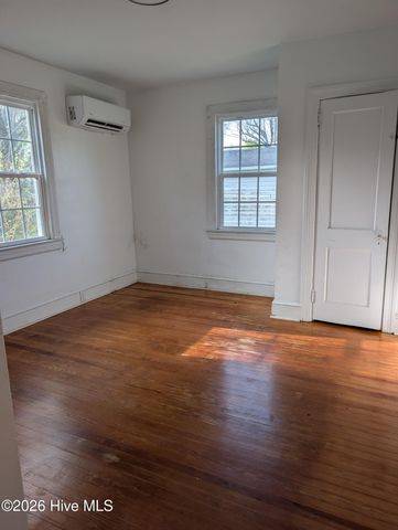 410 Academy Street E, Wilson, NC 27893