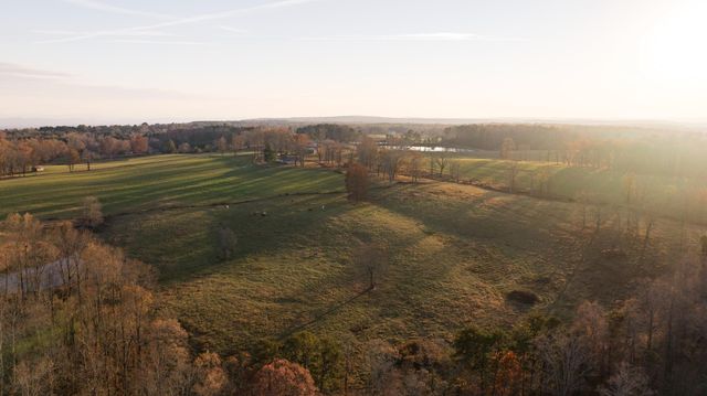 136 Golf Course Road, Menlo, GA 30731