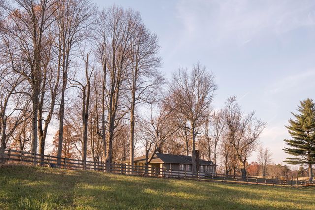 136 Golf Course Road, Menlo, GA 30731