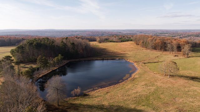 136 Golf Course Road, Menlo, GA 30731