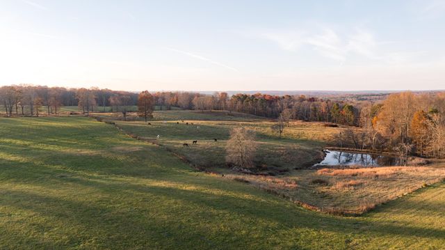 136 Golf Course Road, Menlo, GA 30731