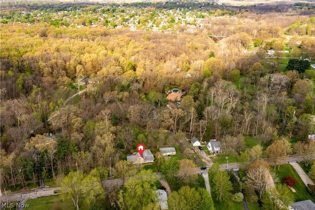 6066 Case Road, North Ridgeville, OH 44039