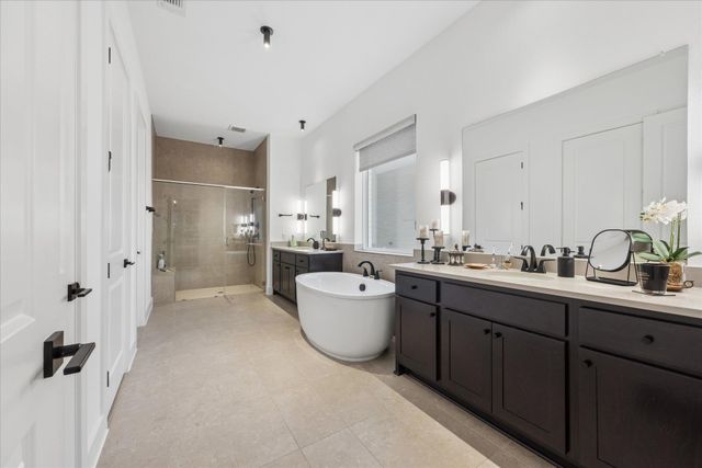 437 Trabuco BND, Liberty Hill, TX 78642