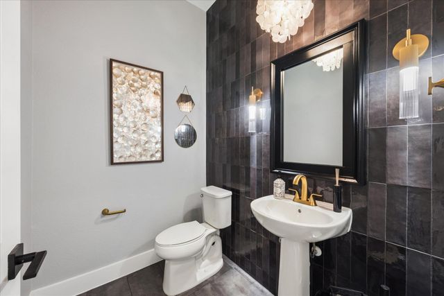 437 Trabuco BND, Liberty Hill, TX 78642