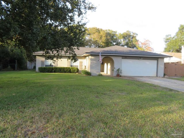 210 Norwich Dr, Gulf Breeze, FL 32561