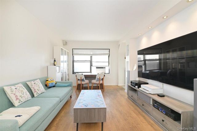 99-05 63rd Drive 14O, Rego Park, NY 11374