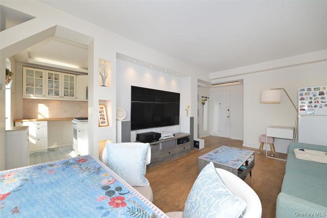 99-05 63rd Drive 14O, Rego Park, NY 11374