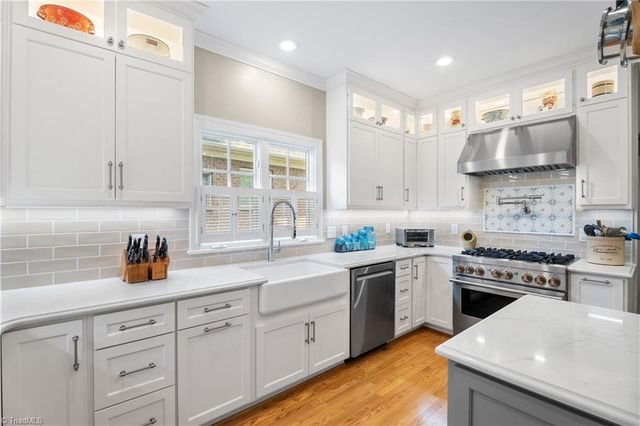 445 Burkes Crossing Drive, Winston-salem, NC 27104