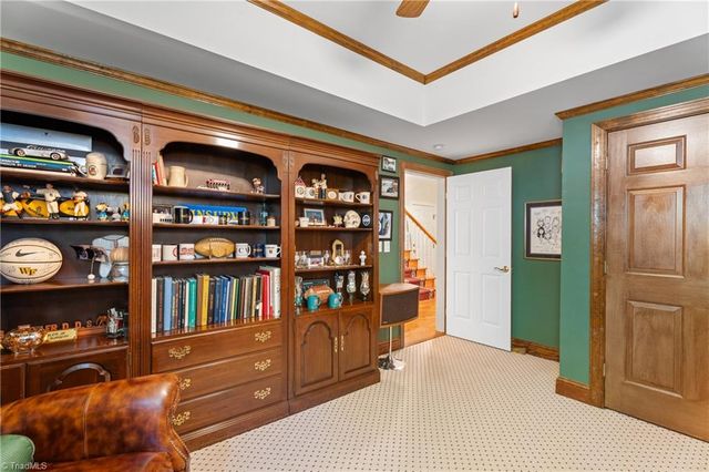 445 Burkes Crossing Drive, Winston-salem, NC 27104