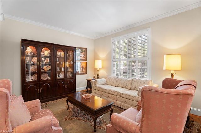 445 Burkes Crossing Drive, Winston-salem, NC 27104