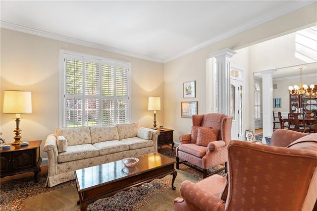 445 Burkes Crossing Drive, Winston-salem, NC 27104