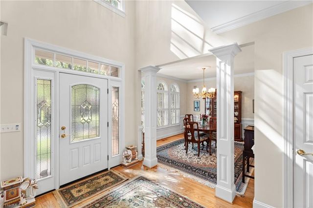 445 Burkes Crossing Drive, Winston-salem, NC 27104