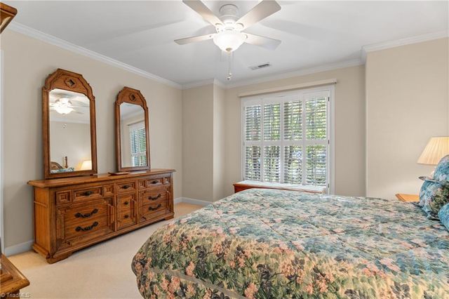 445 Burkes Crossing Drive, Winston-salem, NC 27104