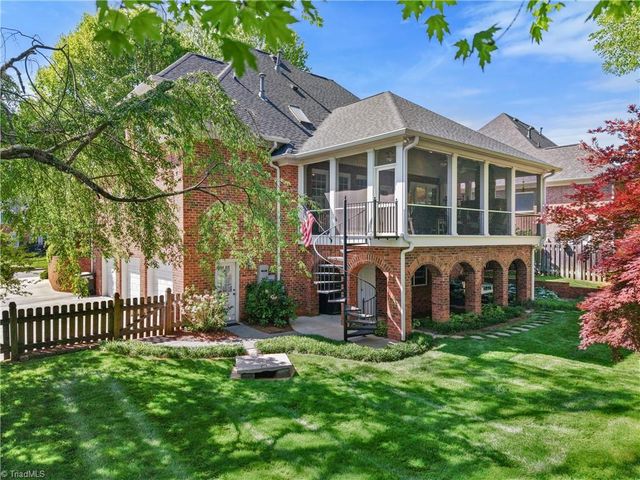 445 Burkes Crossing Drive, Winston-salem, NC 27104