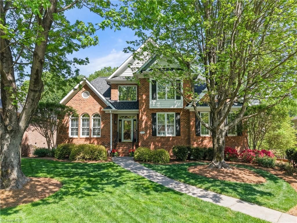 445 Burkes Crossing Drive, Winston-salem, NC 27104