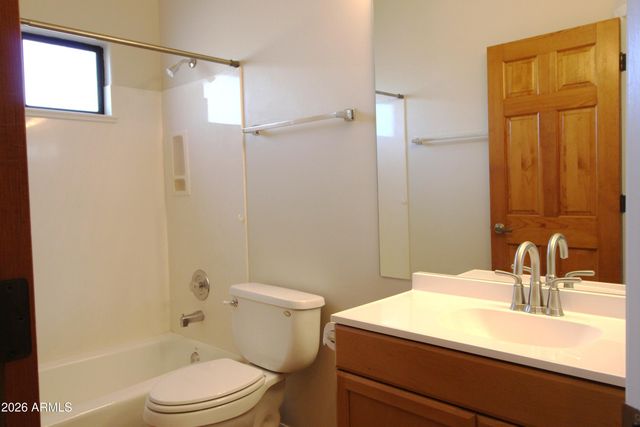 1405 E CIRCLE MOUNTAIN Road, New River, AZ 85087