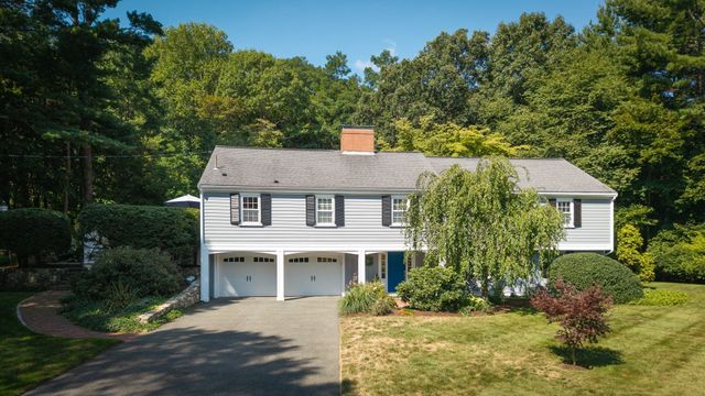 10 Burnham Road, Wenham, MA 01984