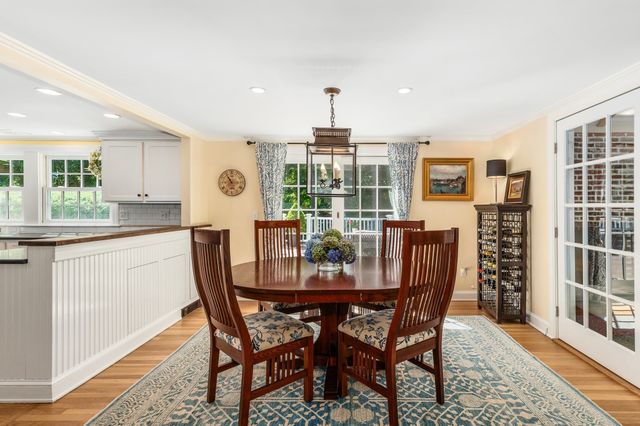 10 Burnham Road, Wenham, MA 01984