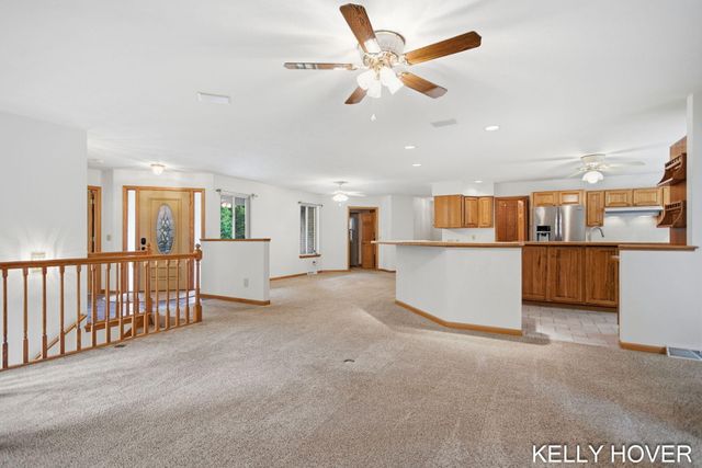 374 137th Avenue, Wayland, MI 49348