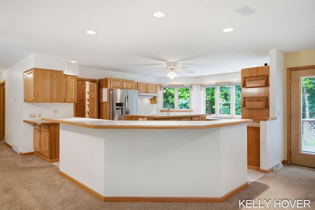 374 137th Avenue, Wayland, MI 49348