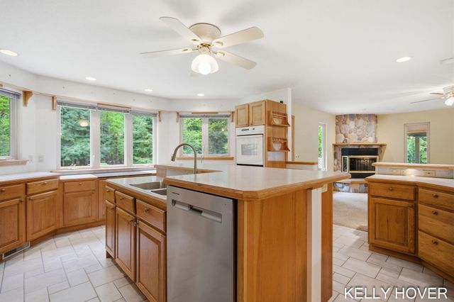 374 137th Avenue, Wayland, MI 49348