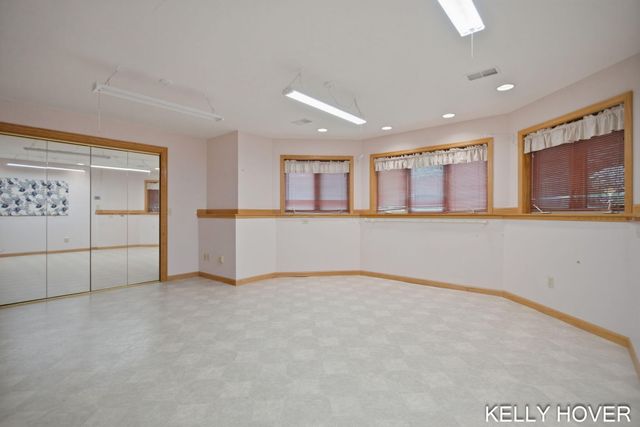 374 137th Avenue, Wayland, MI 49348