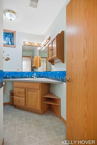 374 137th Avenue, Wayland, MI 49348