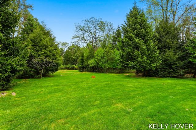 374 137th Avenue, Wayland, MI 49348