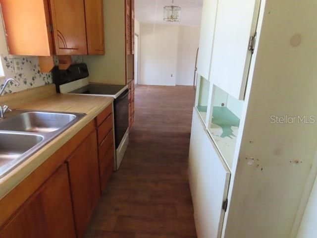 2447 FOSTER LANE, Sarasota, FL 34239