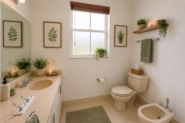 935 SW 154th Path, Miami, FL 33194
