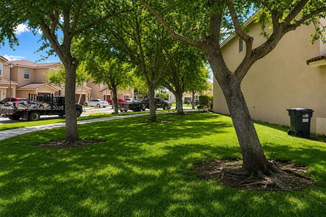 935 SW 154th Path, Miami, FL 33194