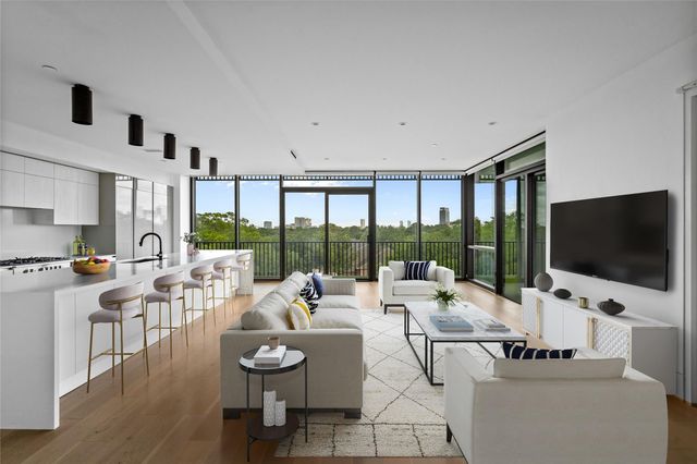 2406 Tangley 200, Houston, TX 77005