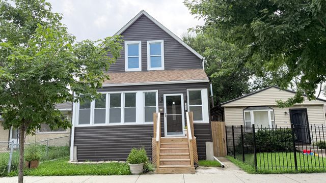 7918 S Anthony Avenue, Chicago, IL 60619