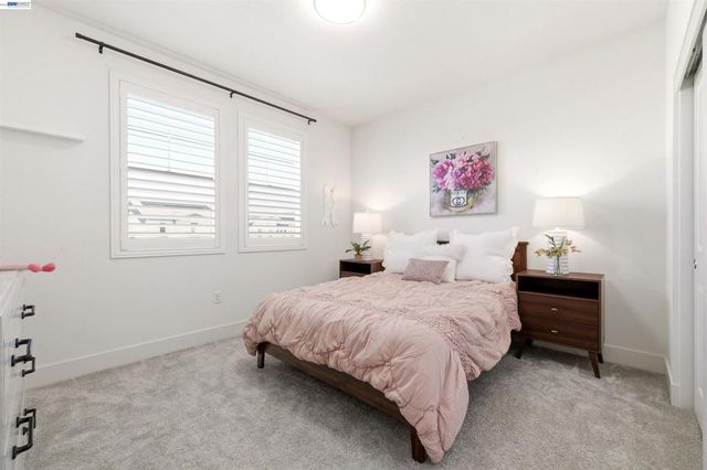 5717 Tournament Ct, Tracy, CA 95377