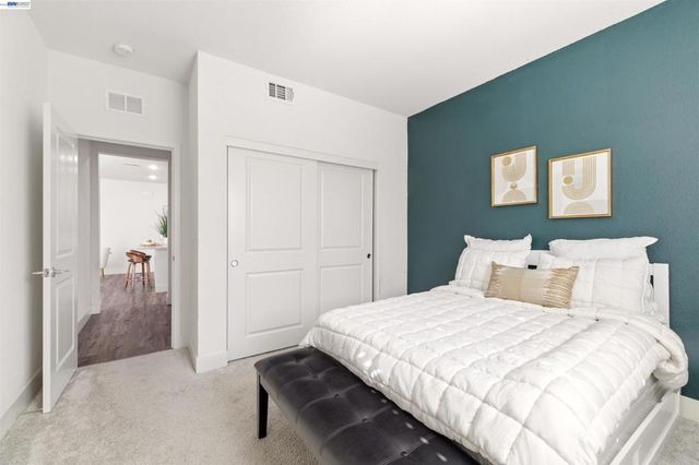 5717 Tournament Ct, Tracy, CA 95377