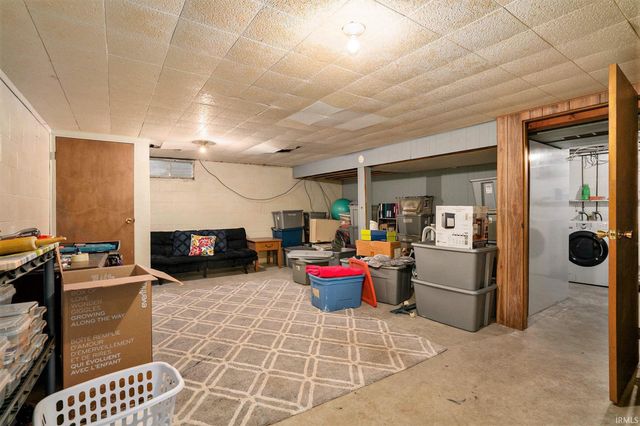 109 Greenway Drive, Goshen, IN 46526