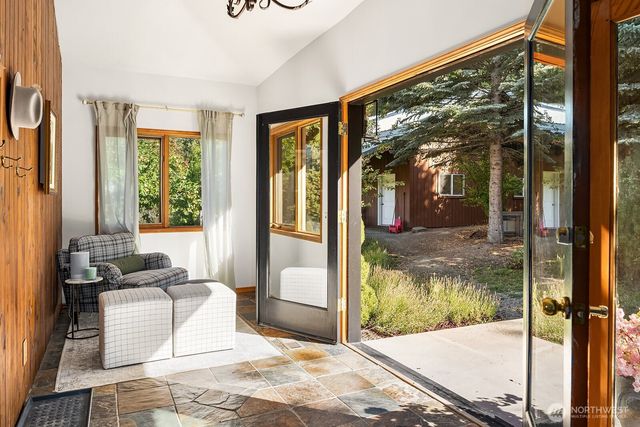 220 Big House Road, Cle Elum, WA 98922